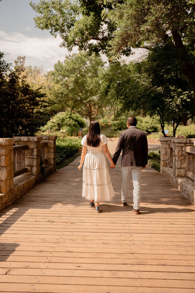 Romantic date at the Dallas Arboretum